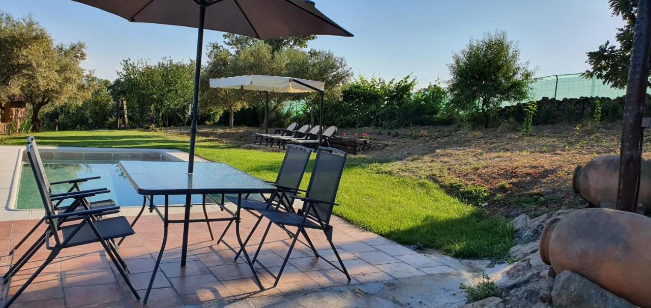 Casa Rural Las Traviesas Candeleda Eksteriør billede